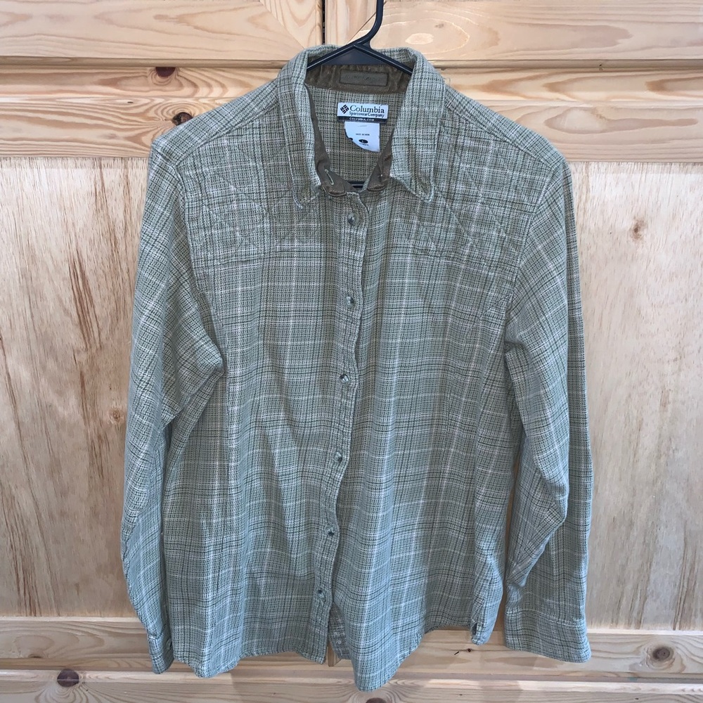 Columbia plaid quilted flannel button front shirt size L